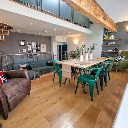 Luxury Piccadilly Duplex Flat By City Superhost Манчестър Екстериор снимка
